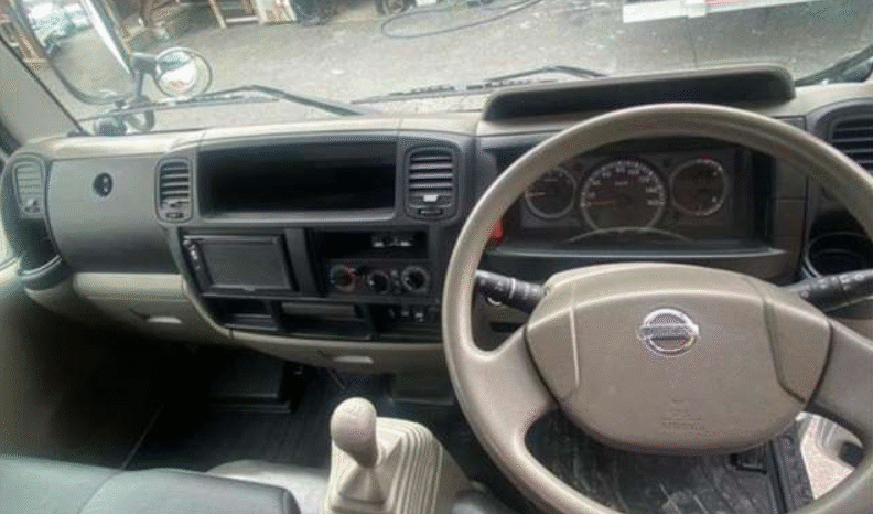 
								NISSAN  Atlas 2010 full									