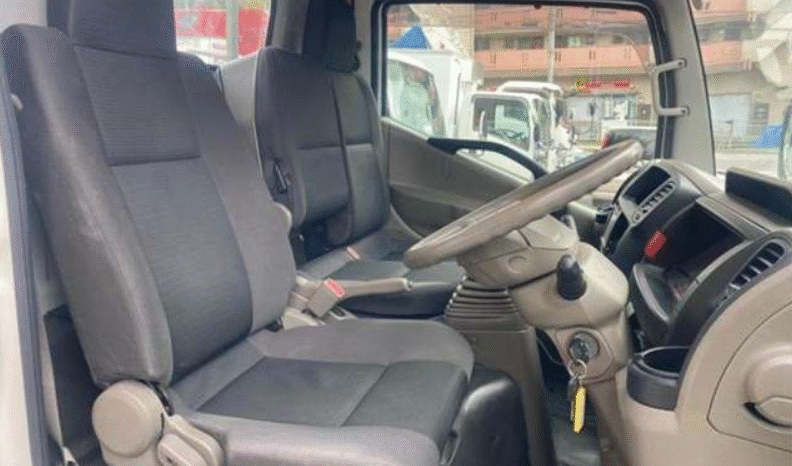 
								NISSAN  Atlas 2010 full									
