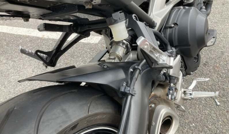 
								YAMAHA  MT-09  2014 full									