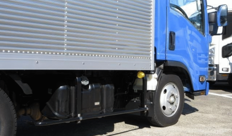 
								ISUZU  Elf  2017 full									