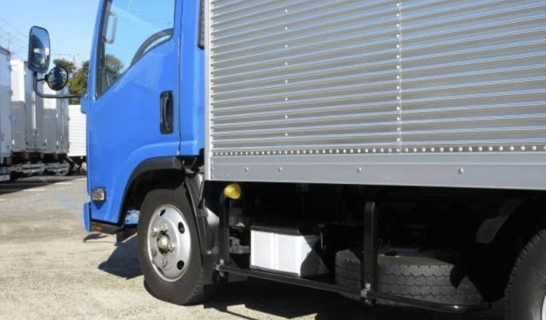 
								ISUZU  Elf  2017 full									