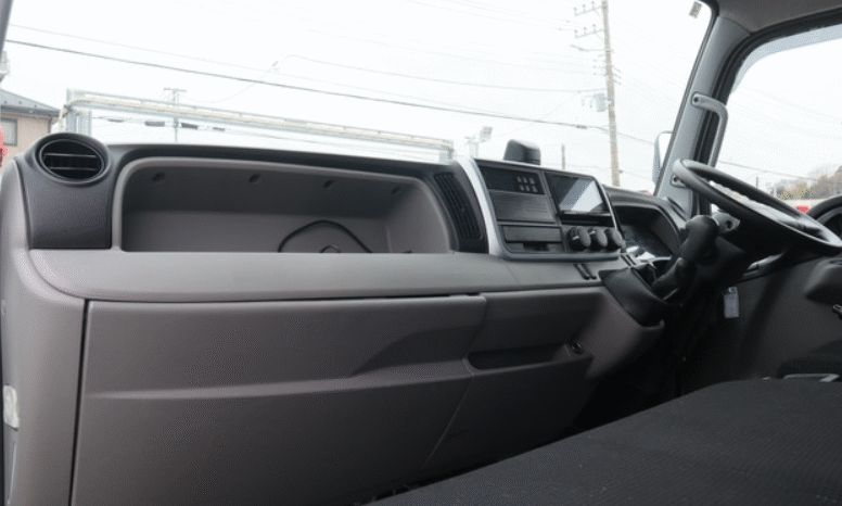 
								MITSUBISHI Canter 2021 full									