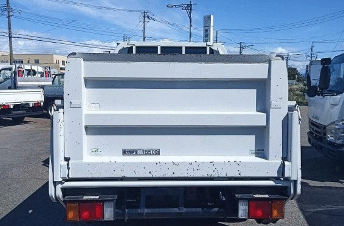 
								ISUZU  Elf  2011 full									