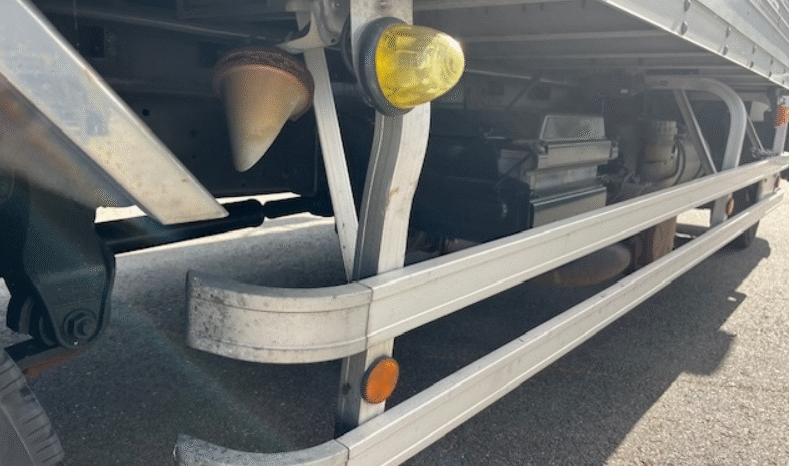 
								MITSUBISHI  Fuso Fighter 2016 full									