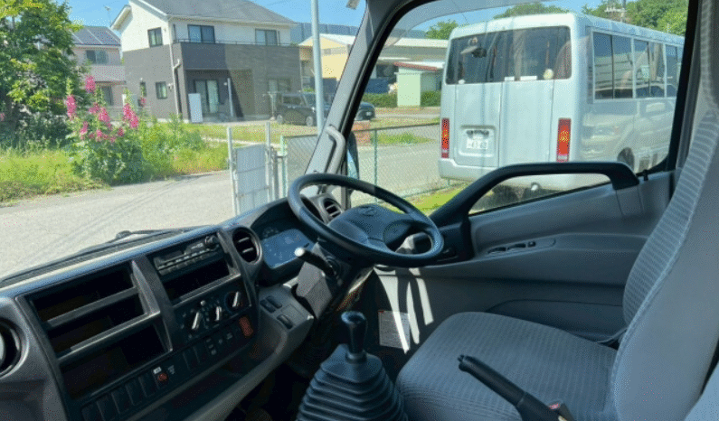 
								Hino Dutro 2015 full									