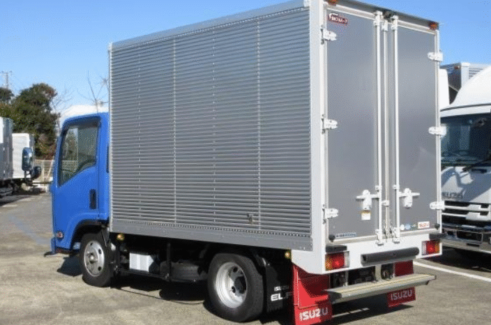 
								ISUZU  Elf  2017 full									
