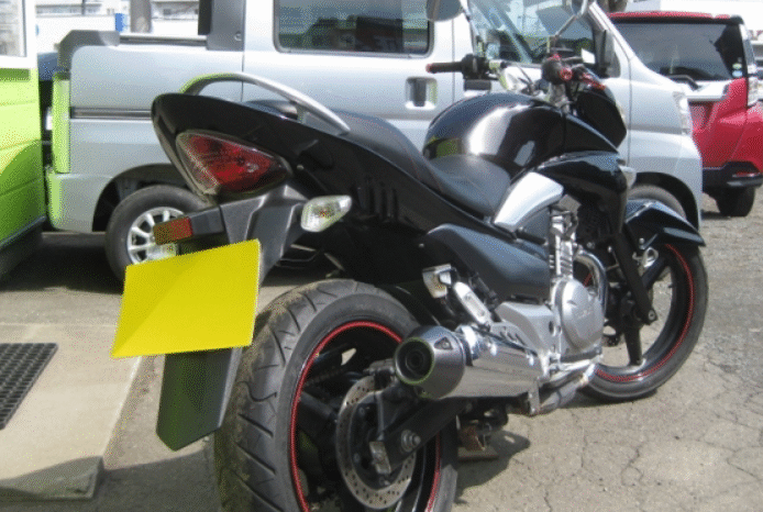 
								SUZUKI GSR250 full									