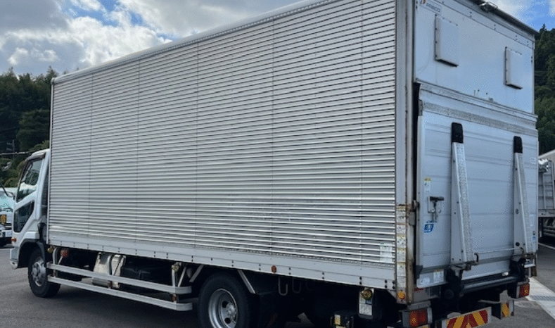 
								MITSUBISHI  Fuso Fighter 2016 full									
