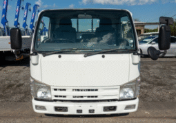 ISUZU  Elf 2011
