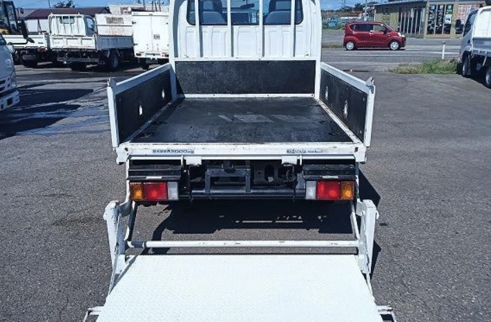 
								ISUZU  Elf  2011 full									