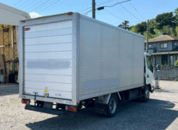 Hino Dutro 2015