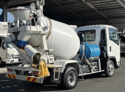 ISUZU  Forward   2022
