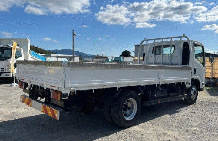 
								ISUZU  Elf  2018 full									