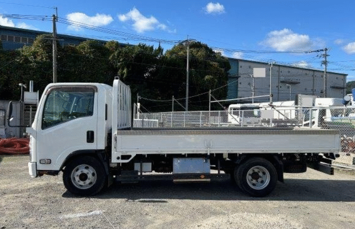 
								ISUZU  Elf  2018 full									