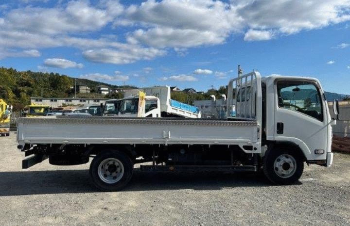 
								ISUZU  Elf  2018 full									