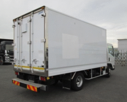 ISUZU  Elf  2016