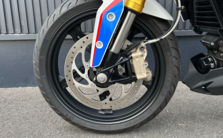 
								BMW G310R  2017 full									