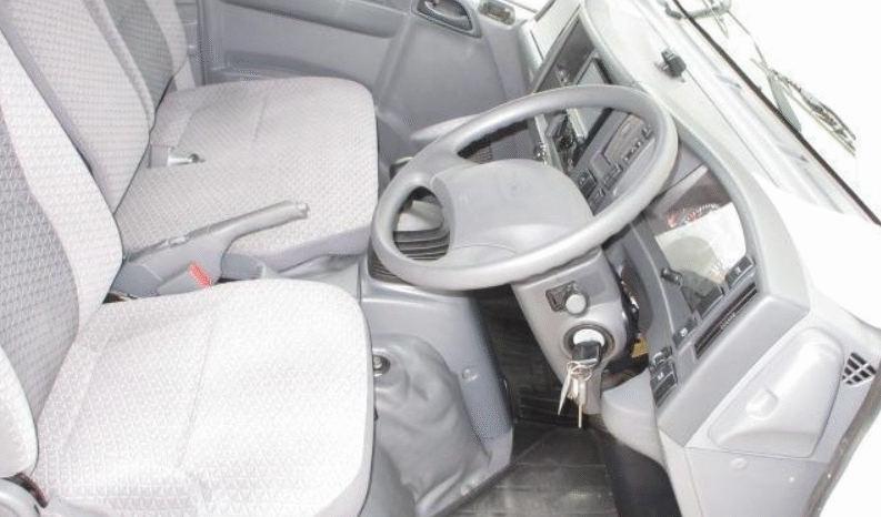 
								ISUZU  Elf  2017 full									