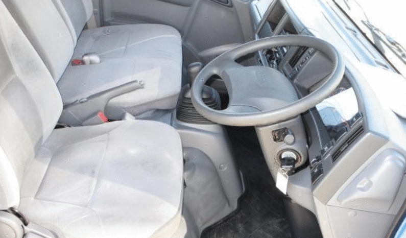 
								ISUZU  Elf  2017 full									