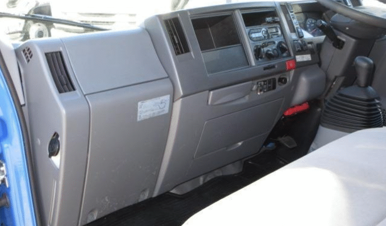 
								ISUZU  Elf  2017 full									